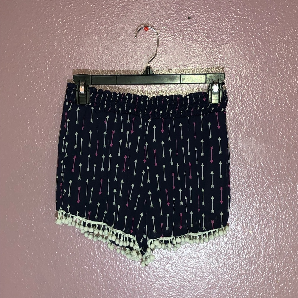 Patterned Hem Detailing Shorts
